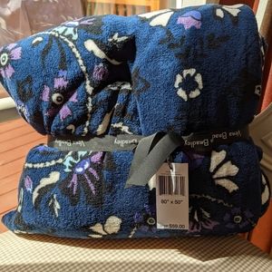 Vera Bradley Fleur Medallion Blanket